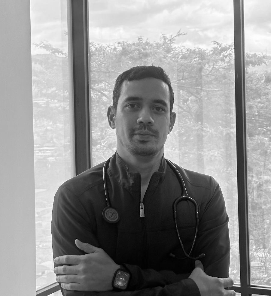Jose Santaella MD Ecuador